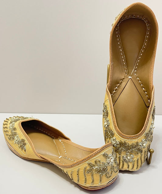 Yellow Embroidered Jutti