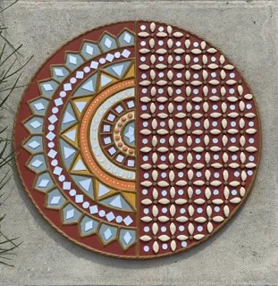 Lippan Art (Brown)