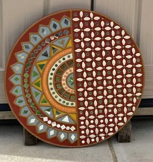 Lippan Art (Brown)