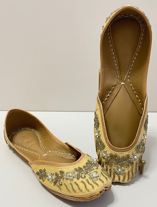 Yellow Embroidered Jutti